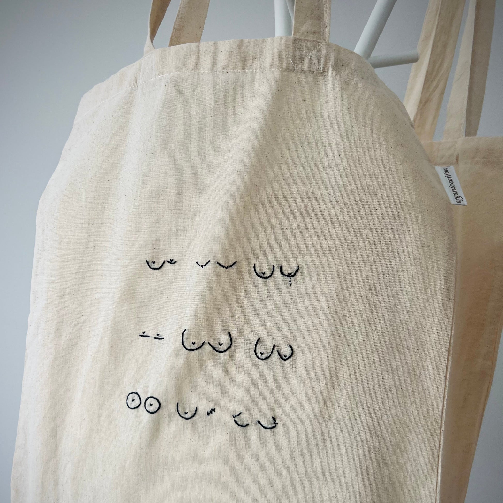 boobs totebag preto