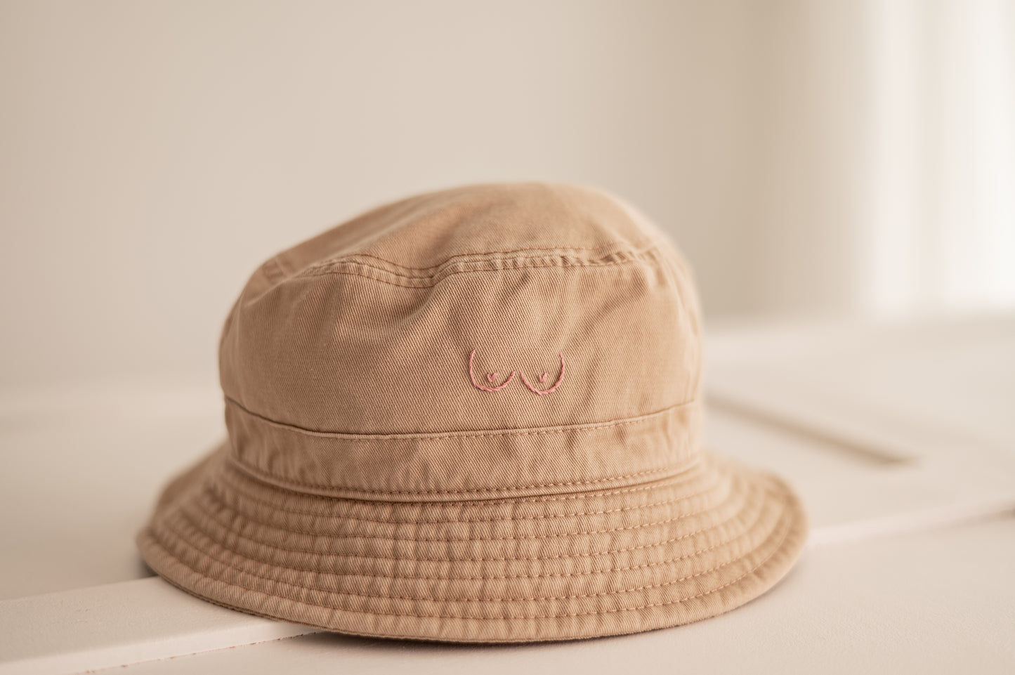 maaminha chapeu beje
