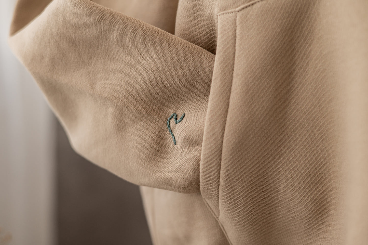 wave | hoodie